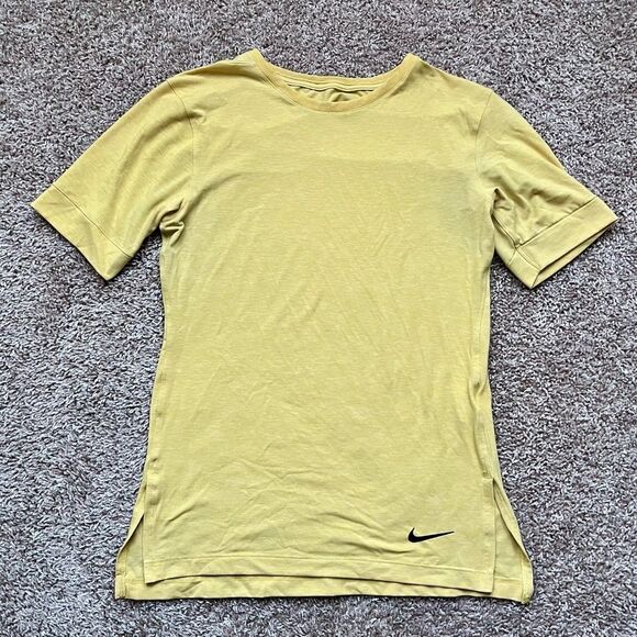 Nike Dri Fit Short Sleeve T Shirt - Picture 1 of 12